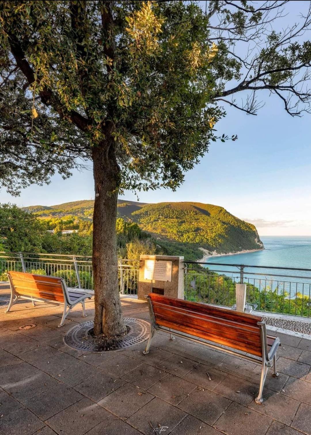 Affittacamere Villa Zelinda Sirolo Exterior foto