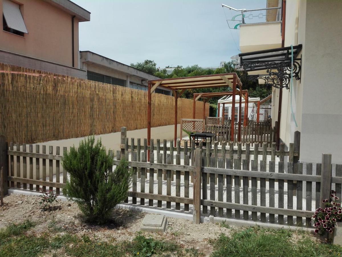 Affittacamere Villa Zelinda Sirolo Exterior foto